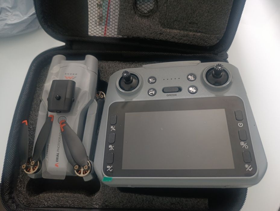 Drona Aeriall fotography cu joystick cu ecran mare