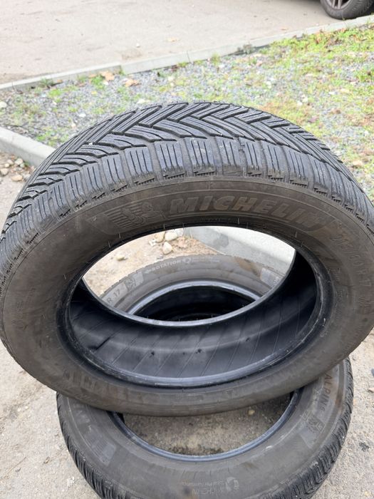 Vand Doua bucati Michelin