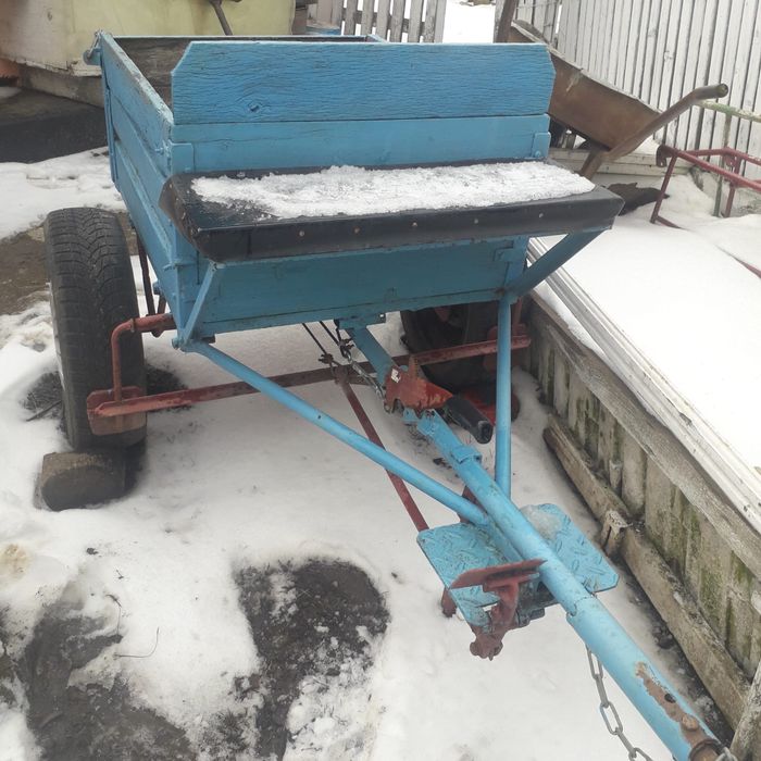 Remorca  construita manual