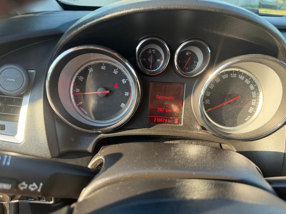 Vând Opel Astra J An 2013
