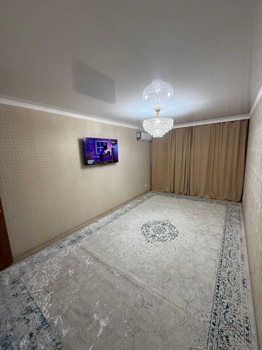 продается 2 ком квартира район Жазира