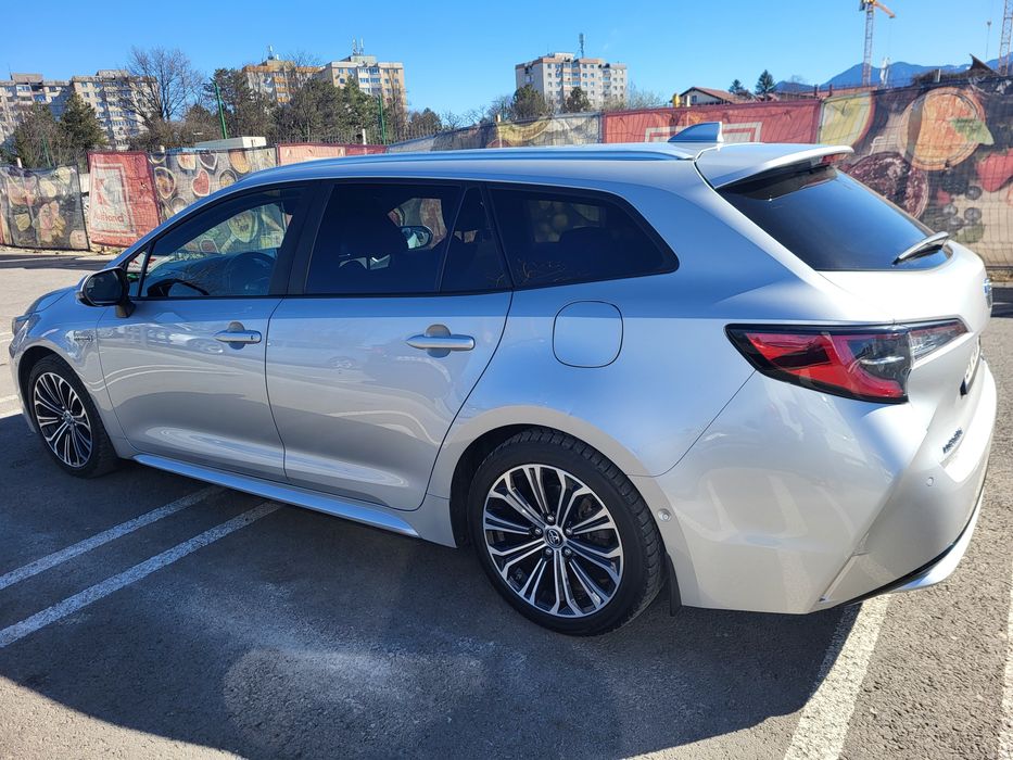 De vânzare Toyota Corolla Touring Sports 2019 1.8 Hybrid +GPL