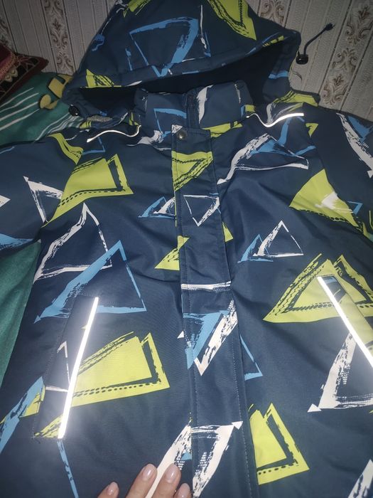 Продам куртку  зимнюю