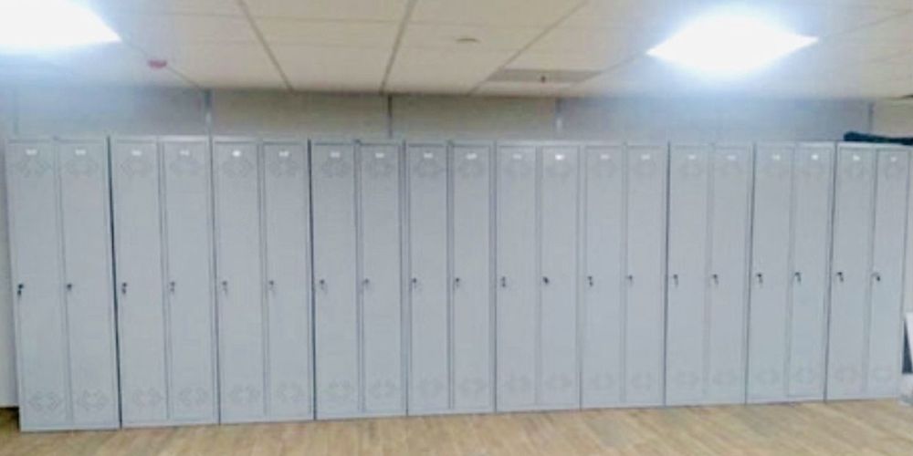 Шкафы для одежды