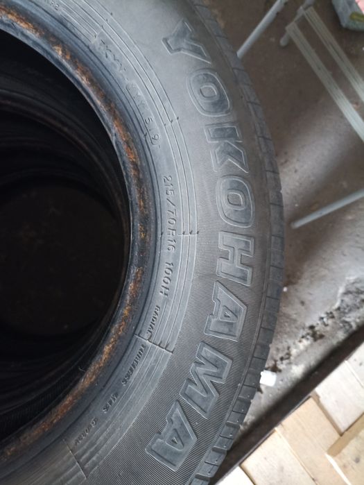 Продам летние шины 215 70R 16