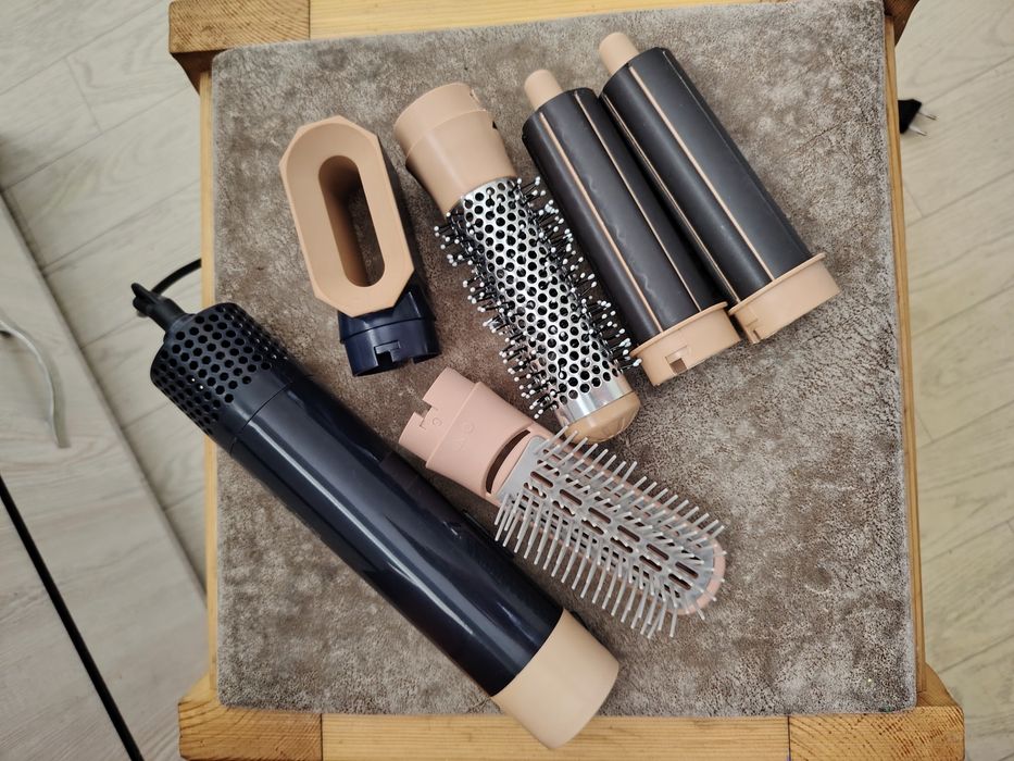 Фен Dyson новый, 5 in 1, отличное состояние