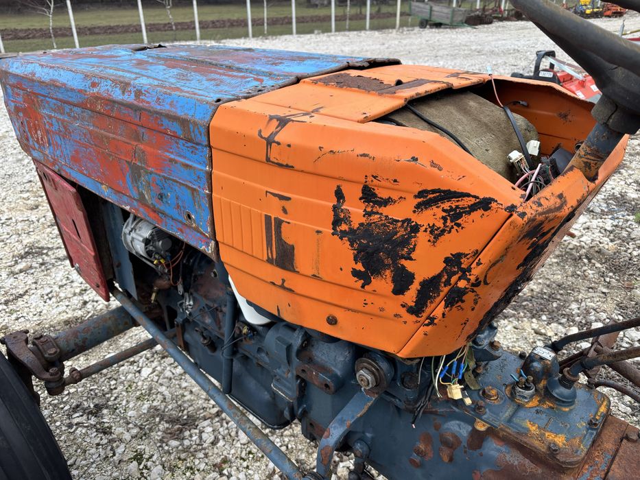 Capote patrate tractor universal 445