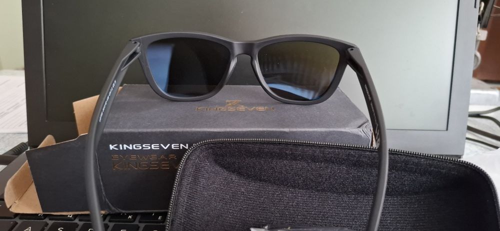 Солнцезащитные очки