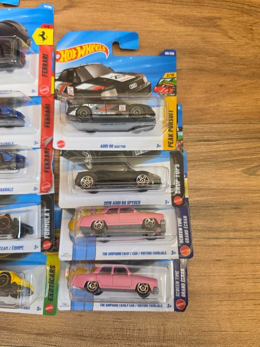 Hot wheels колички subaro impreza , ferrari stradale ,audi , simpson , bmw csi m3 , formula 1 , mercedes sec