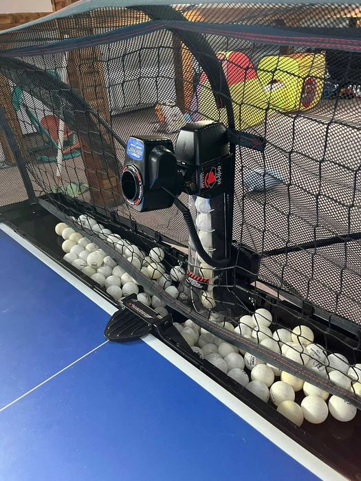 Robot tenis de masa robo pong newgy 2055