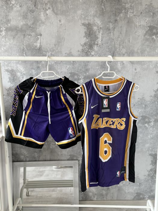 Compleu baschet Lakers Bulls Jordan mov