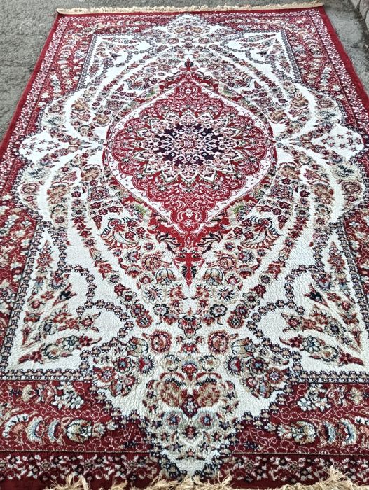 Иранский шелковый ковер, состояние нового.