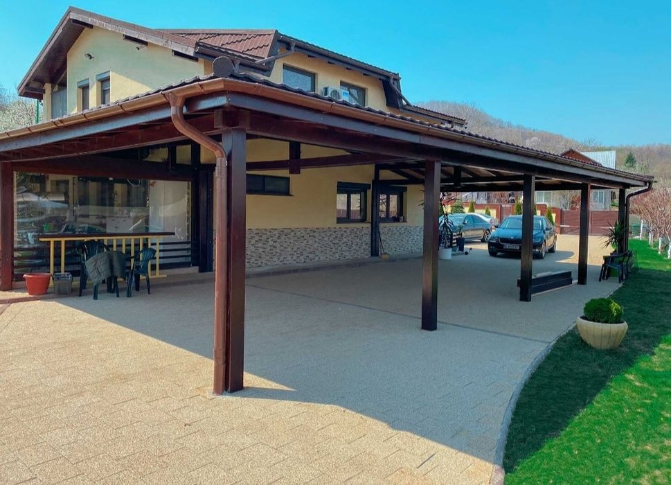 Vând căsuțe  foișoare de gradina