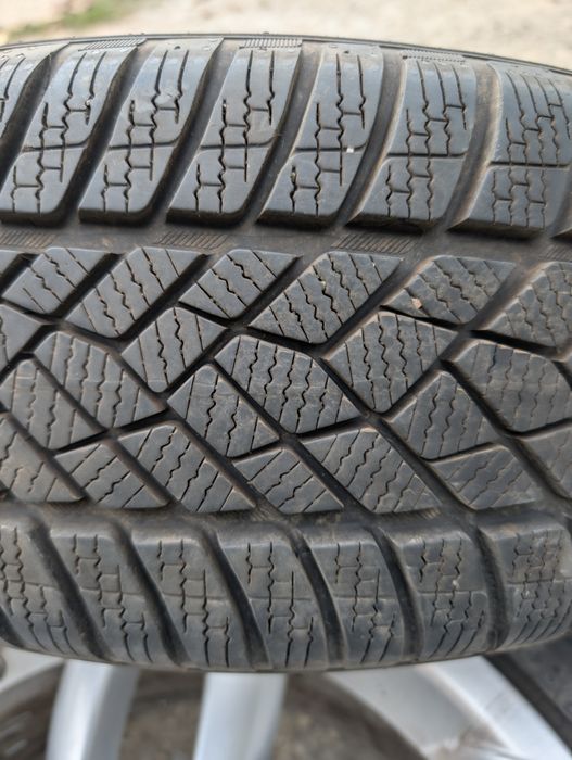 Jante originale Mini Cooper+anvelope Apollo Aspire XP Winter 205/55R17