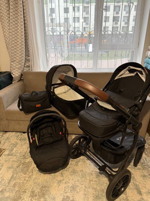 Коляска 3 в одном