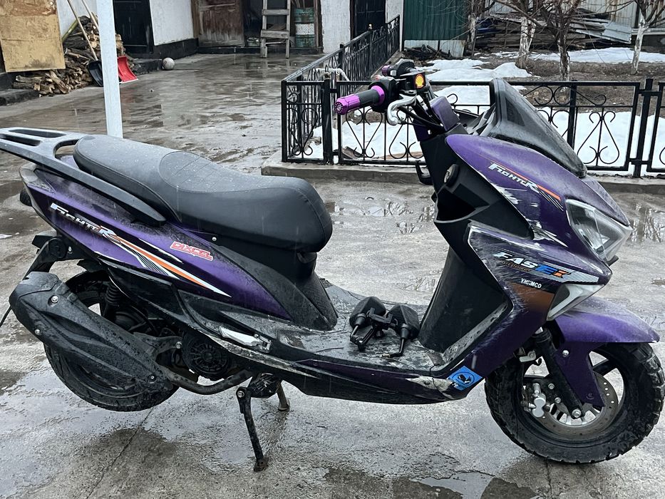 Мопед Макси мотор лия