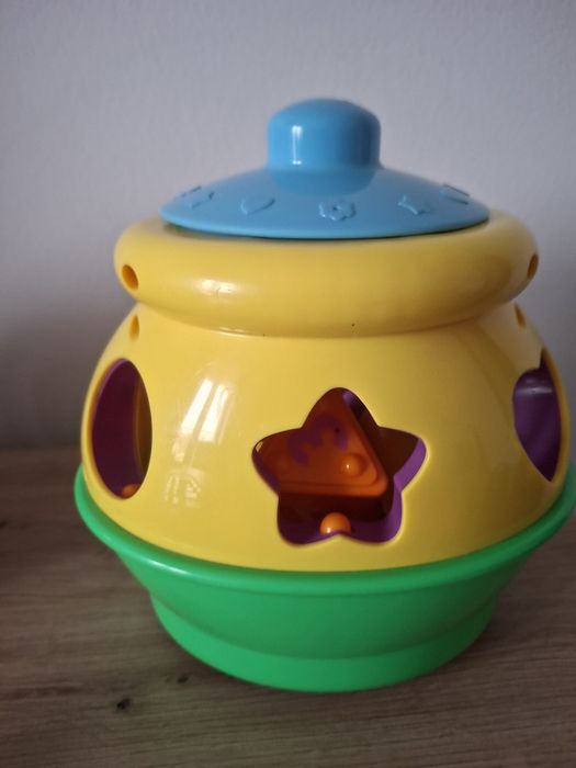 Vand lot cu 4 jucarii pentru copii micuti