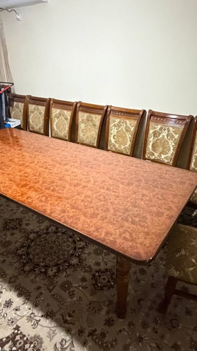 Продаю двухместную кровать,шкаф и стенку