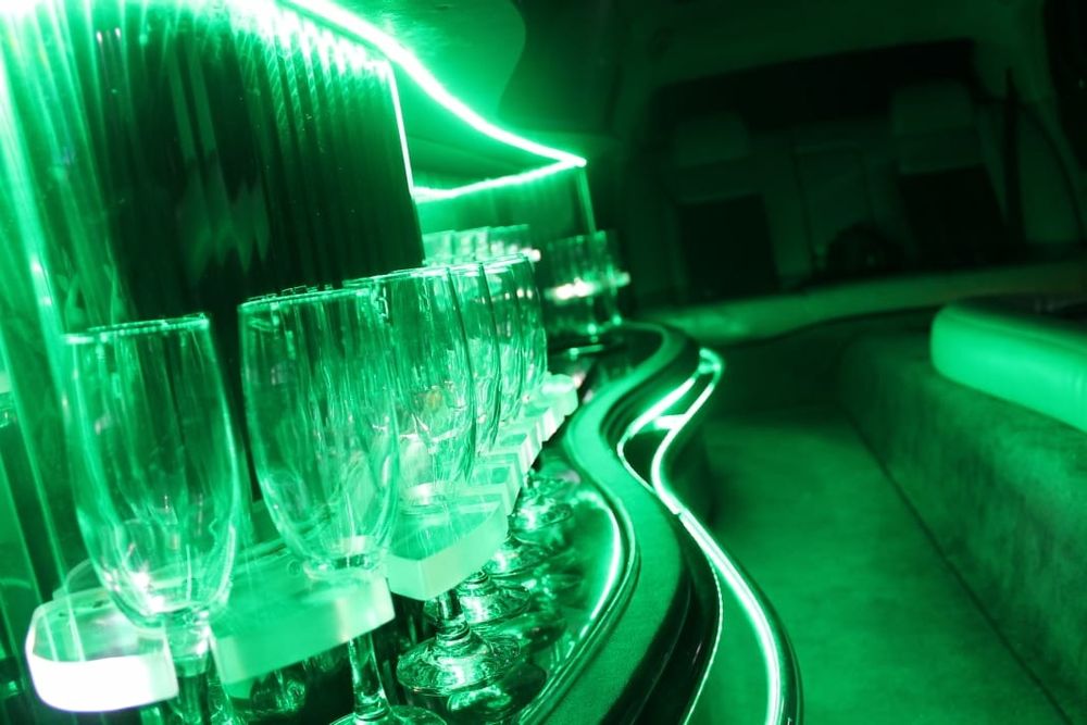 Прокат лимузина.