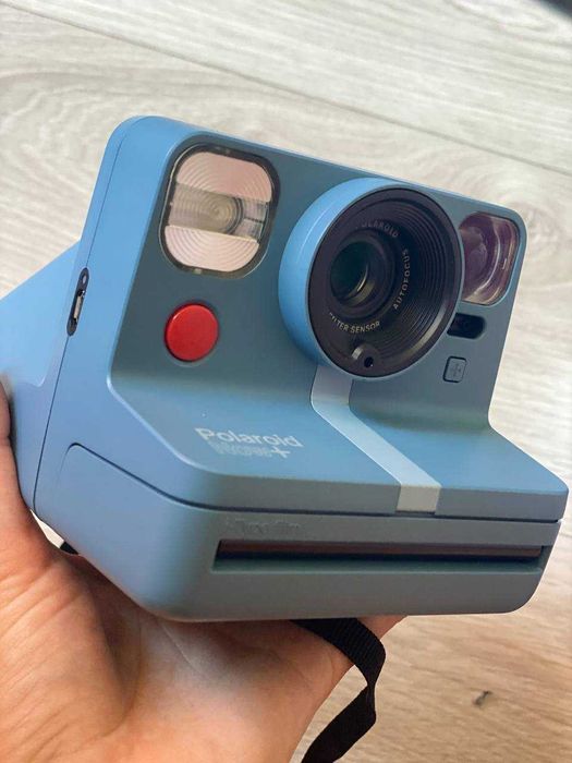 Фотоапарат за моментни снимки POLAROID NOW+ Bluetooth. Оригинална опаковка