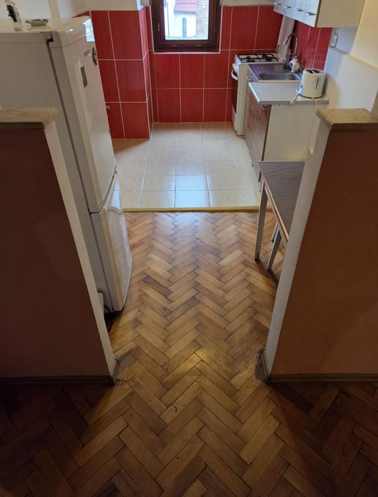 Apartament 2 camere, decomandat, centru Marghita