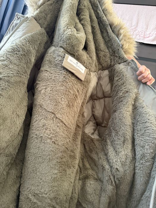 Продам куртку новую с этикеткой