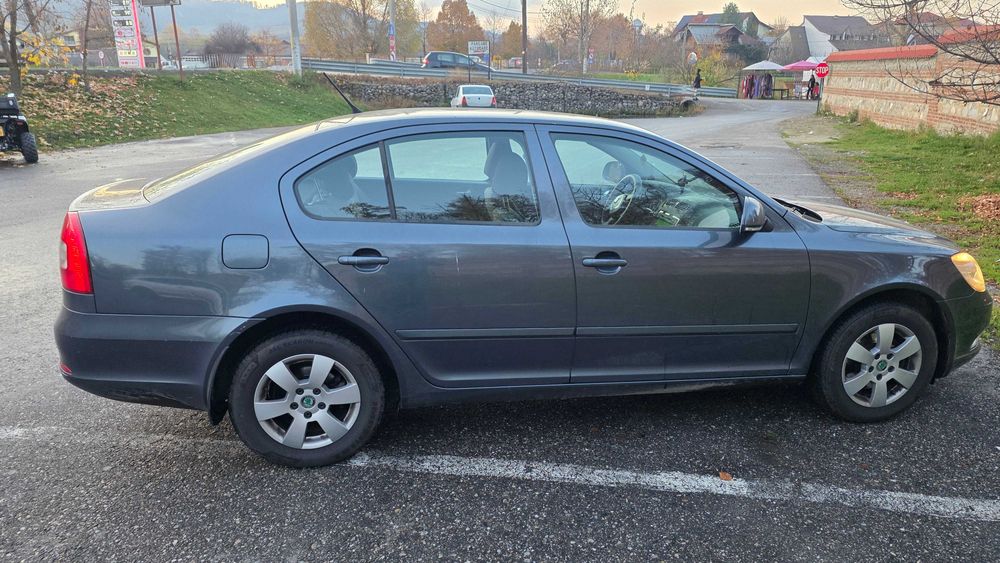 Vând Skoda Octavia 2 Facelift