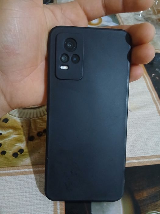 Model:  Vivo 21e