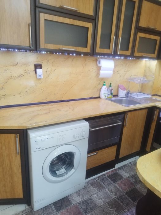 Дава се под наем Двустаен апартамент в Пловдив, Кършияка - 50 кв.м за 400 € - Снимка #2