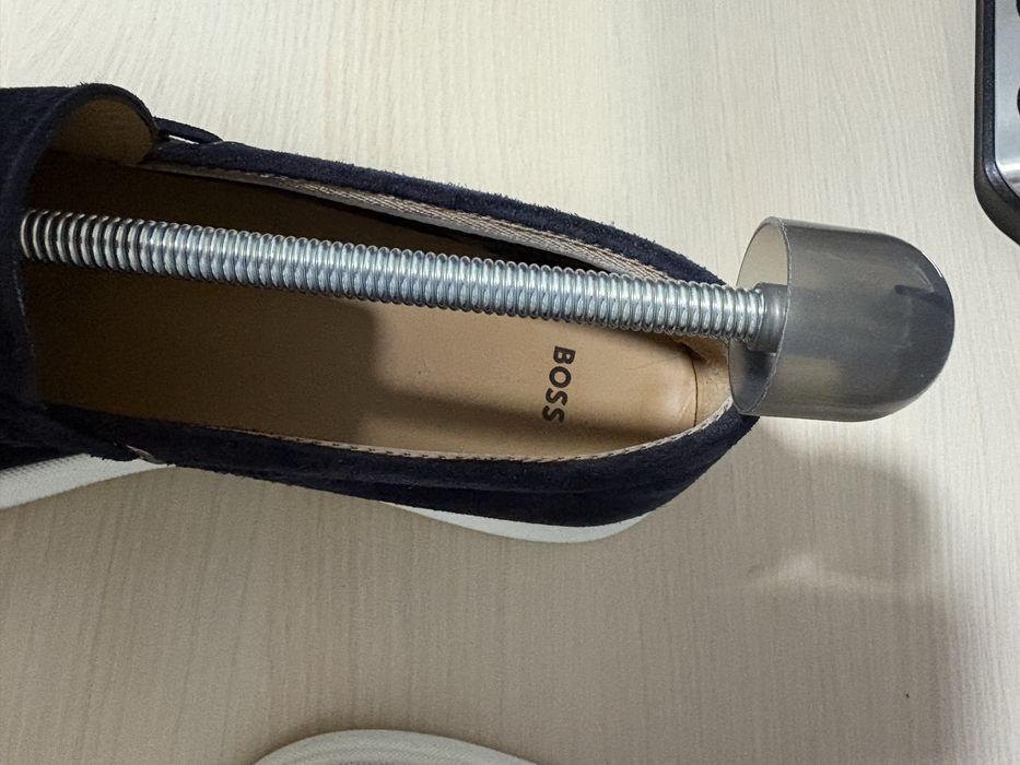 Pantofi Boss marimea 43