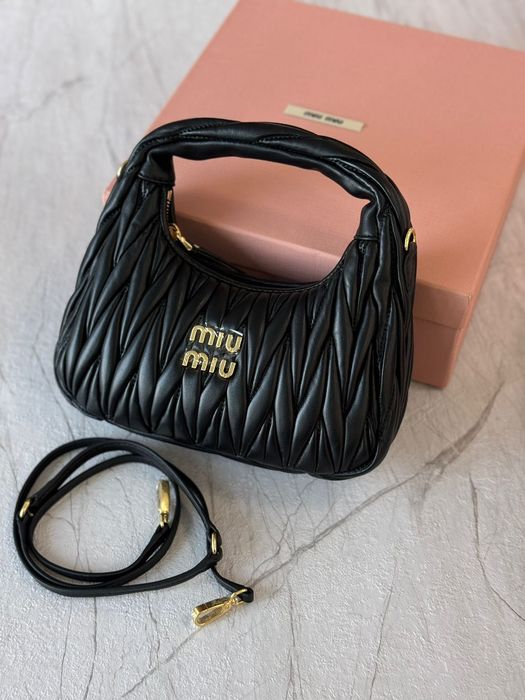Miu Miu Wander BLACK