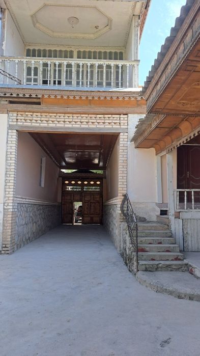 Uy sotiladi !! Gallaorolda joylashgan