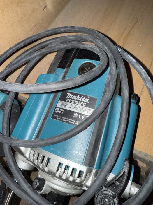 Фрезер макита в идеальном состоянии