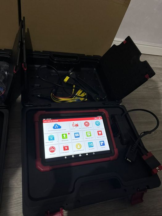 Launch X-431 SmartLink C HD (Heavy Duty) в комплекте.