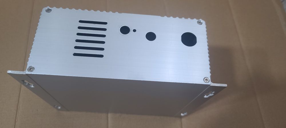 Алюминиевый корпус коробка для приборов блоков питания и т д 155×155