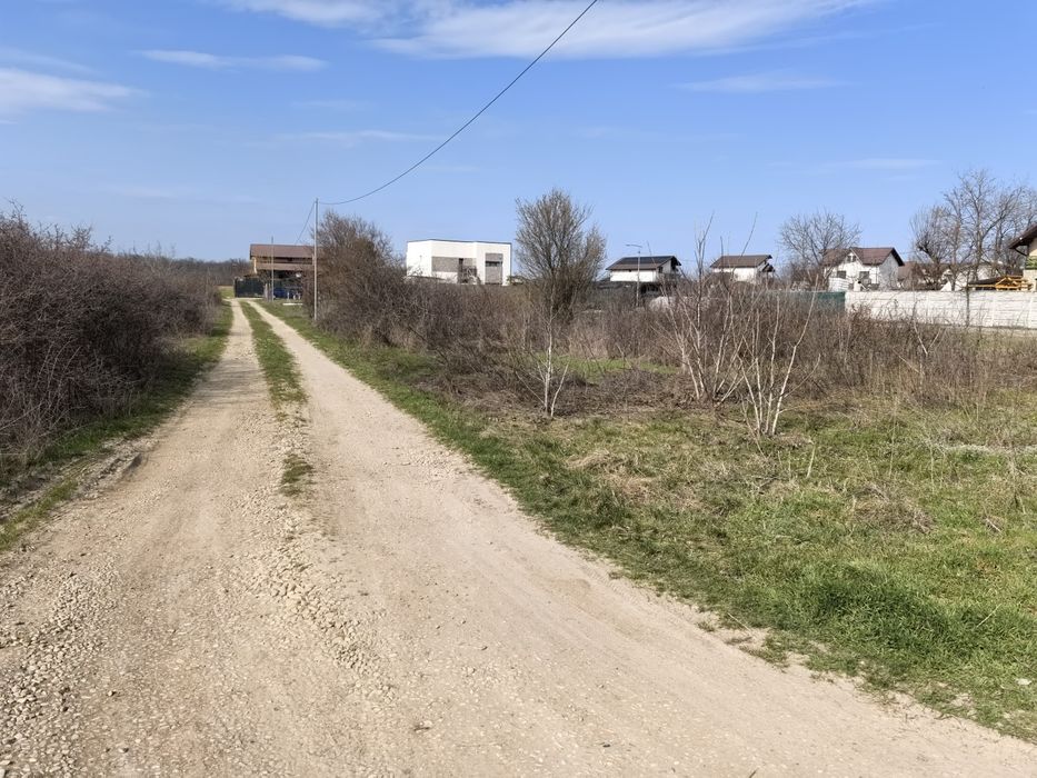 Vând teren intravilan 450mp Sabareni