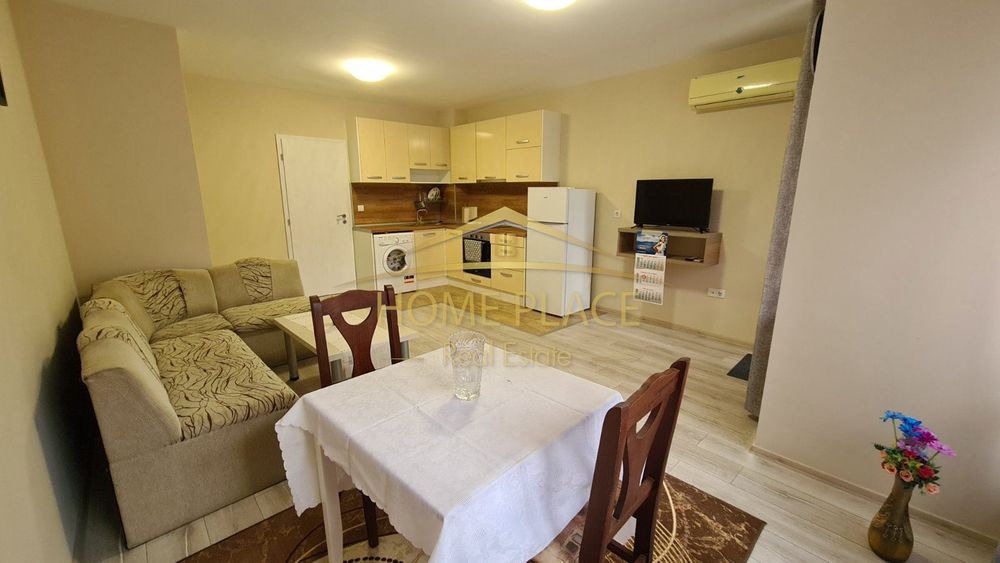 Дава се под наем Двустаен апартамент в Варна, Център - 68 кв.м за 408 € - Снимка #2