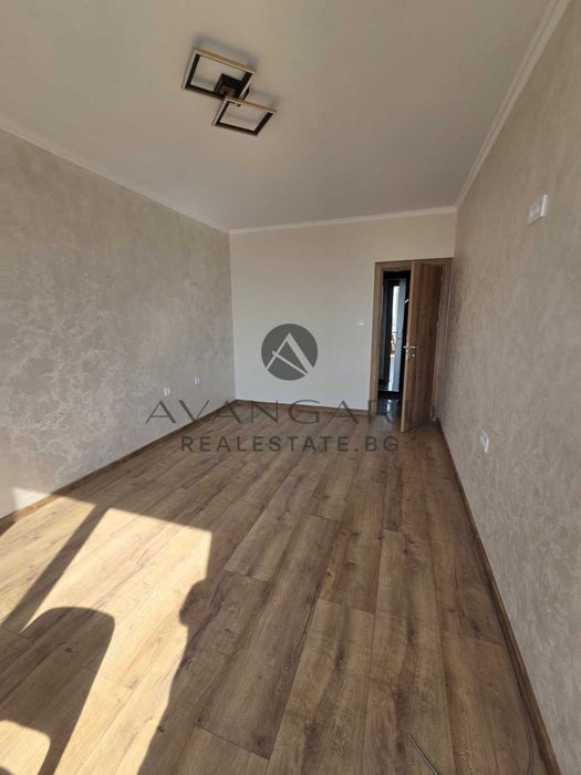 Продава се Тристаен апартамент в Пловдив, Център - 120 кв.м за 2384 €/кв.м - Снимка #9