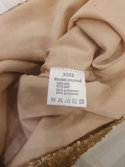 Страхотна рокля с пайети