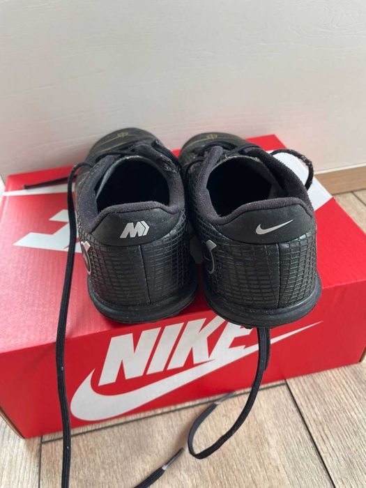 Nike Mercurial детски футболни обувки