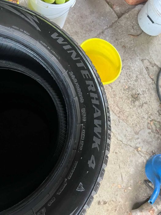 Зимни гуми FIRESTONE WINTERHAWK 4 205/60/16 Extra Load