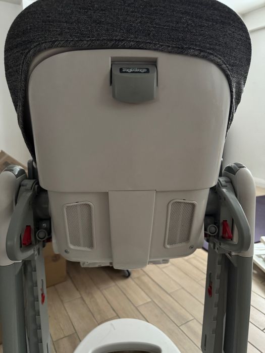 Детский стульчик для кормления