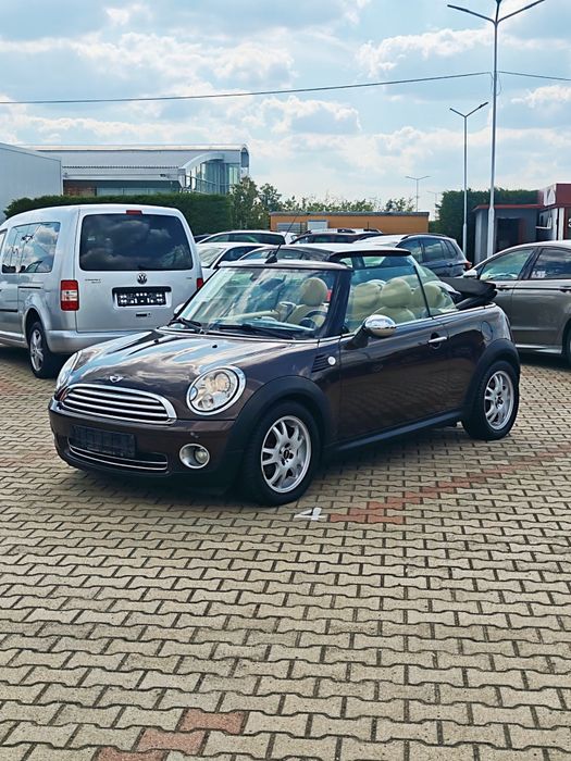 MINI Cooper Cabrio R57 | 1.6 Benzină | 122 CP | Chili Pack | Piele | Xenon | Încălzire Scaune | Motor 90.000 km |