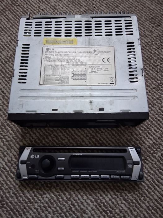 RadioLG,fata cd Pioneer boxa Akai