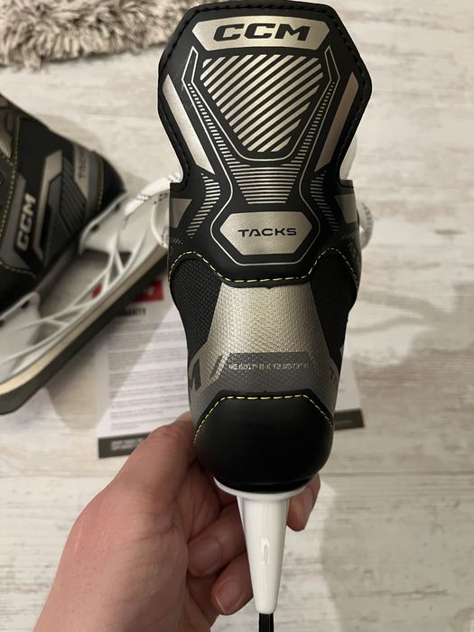 Нови детски хокейни кънки CCM AS - 550