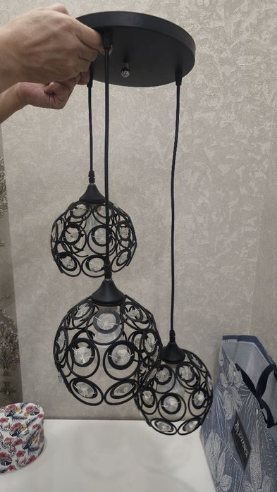 Продам люстру в хорошем состоянии