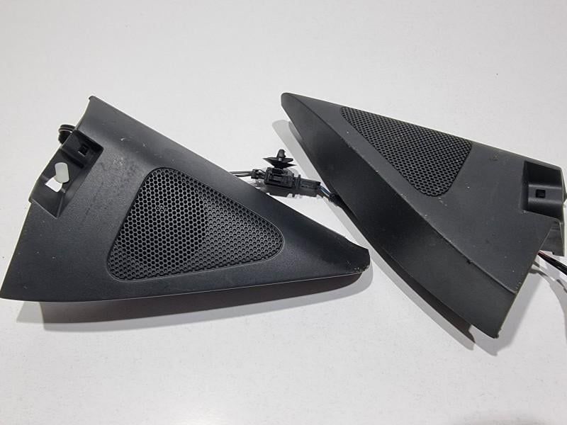 Set boxe auto / Tweetere fata Volkswagen Tiguan facelift 5N0035412A SU