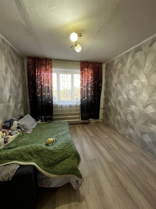 Продам комнату 18 кв р-н Изюминки 2/5