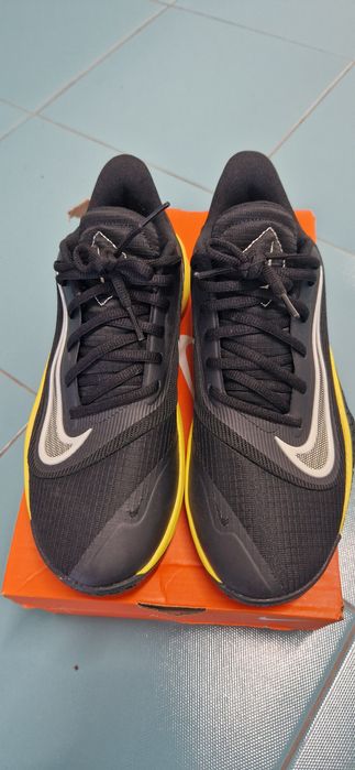 Nike Pantofi low-cut pentru baschet Precision VII, Negru/Galben sofran