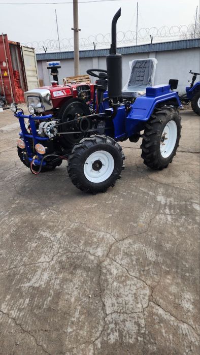 Mini traktor 24 ot kuchi Dizel Yangi